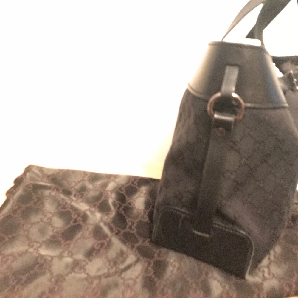 Gucci GG Monogram Canvas w/Leather Trim Tote - Picture 2 of 7